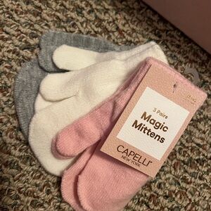 Capelli Magic Mittens Set